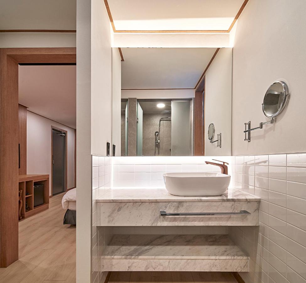 Hotel Monday Cracker Hongdae Seul Esterno foto